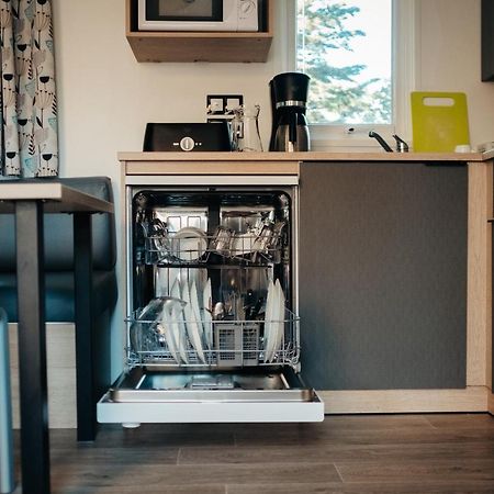 Mobil Homes Xxl2 4 Chambres - Camping Le Ranch Des Volcans シャテルギュイヨン エクステリア 写真