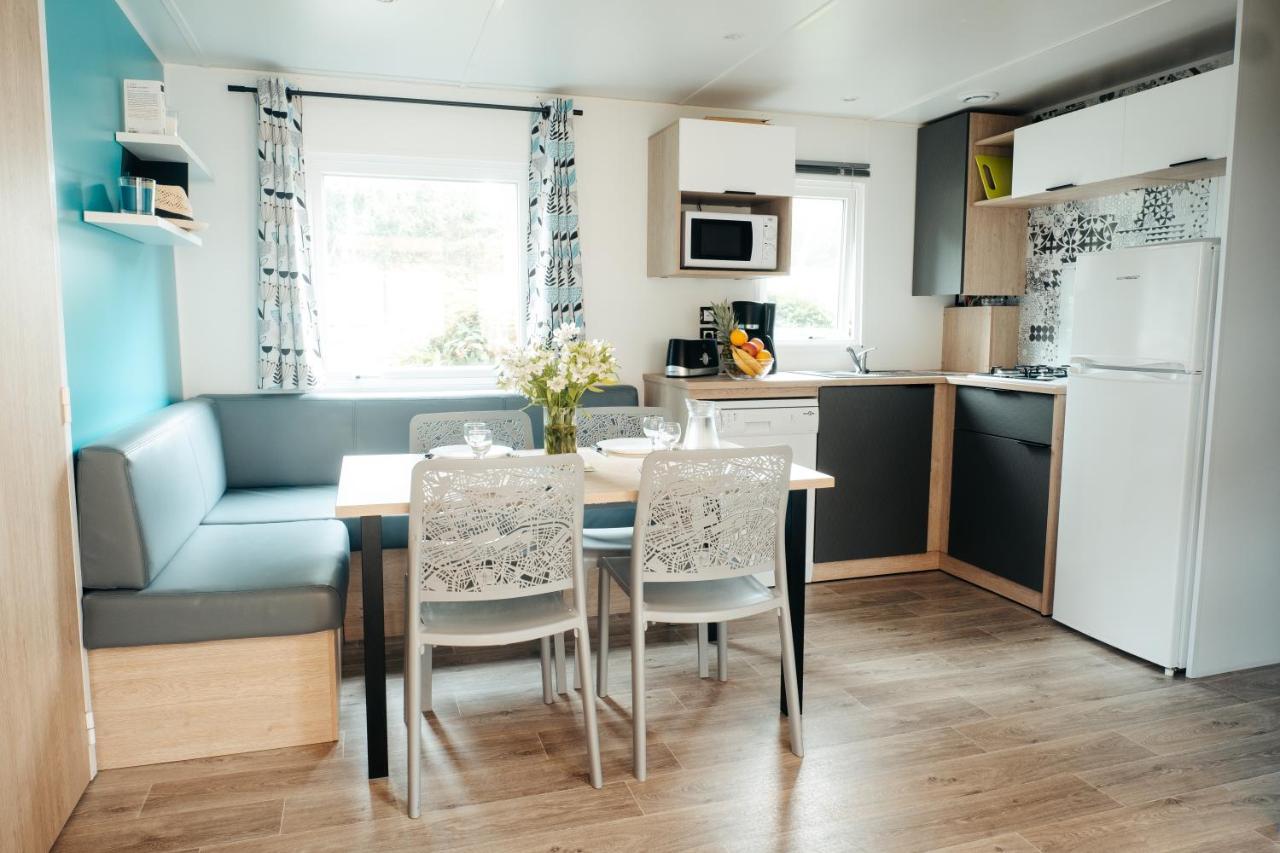 Mobil Homes Xxl2 4 Chambres - Camping Le Ranch Des Volcans シャテルギュイヨン エクステリア 写真