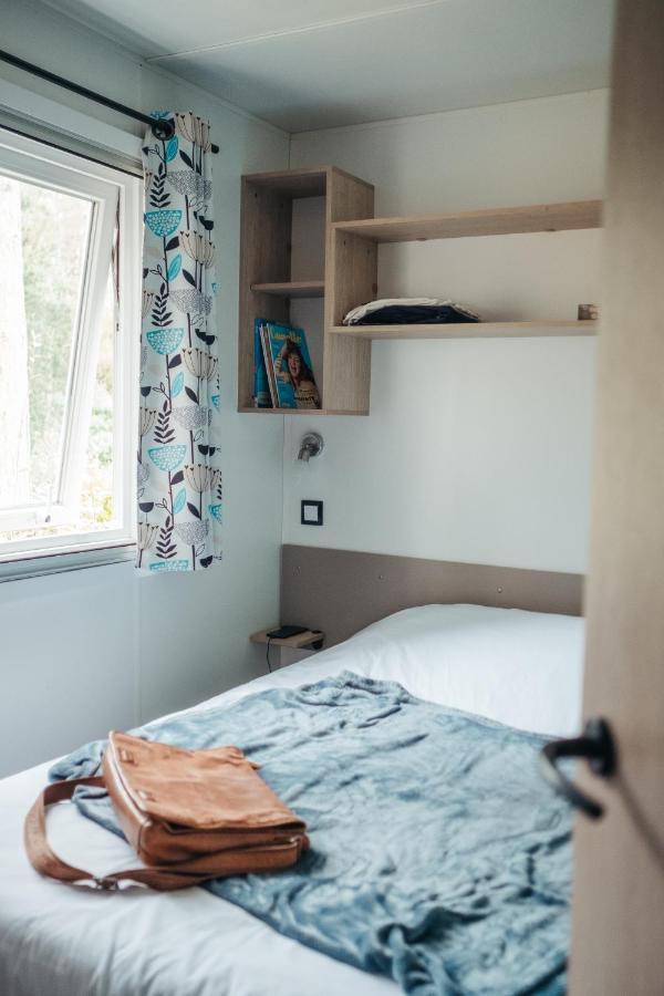 Mobil Homes Xxl2 4 Chambres - Camping Le Ranch Des Volcans シャテルギュイヨン エクステリア 写真